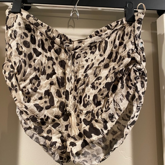 🎉Limited Time Price🎉 Spell Wild Ones Shorts - Large - Picture 13 of 16